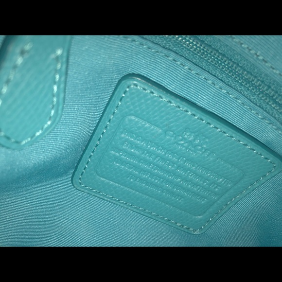 Coach - Picture 3 of 4